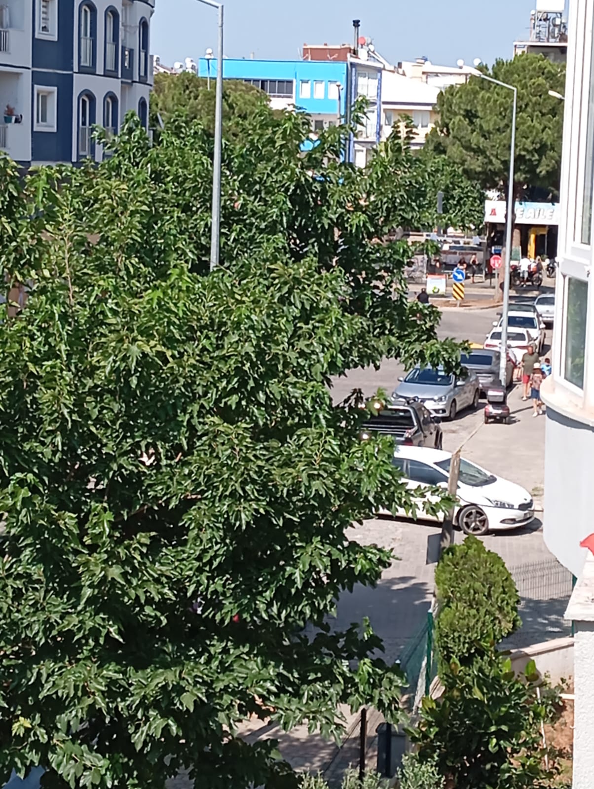 Didim Atatürk Bulvarı’nda Teknosa Binasında Full Eşyalı 3+1